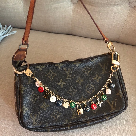 Louis Vuitton Handbags - Authentic LV Pouchette